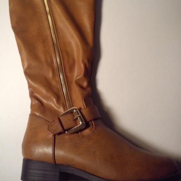 ALDO - Picture 5 of 8